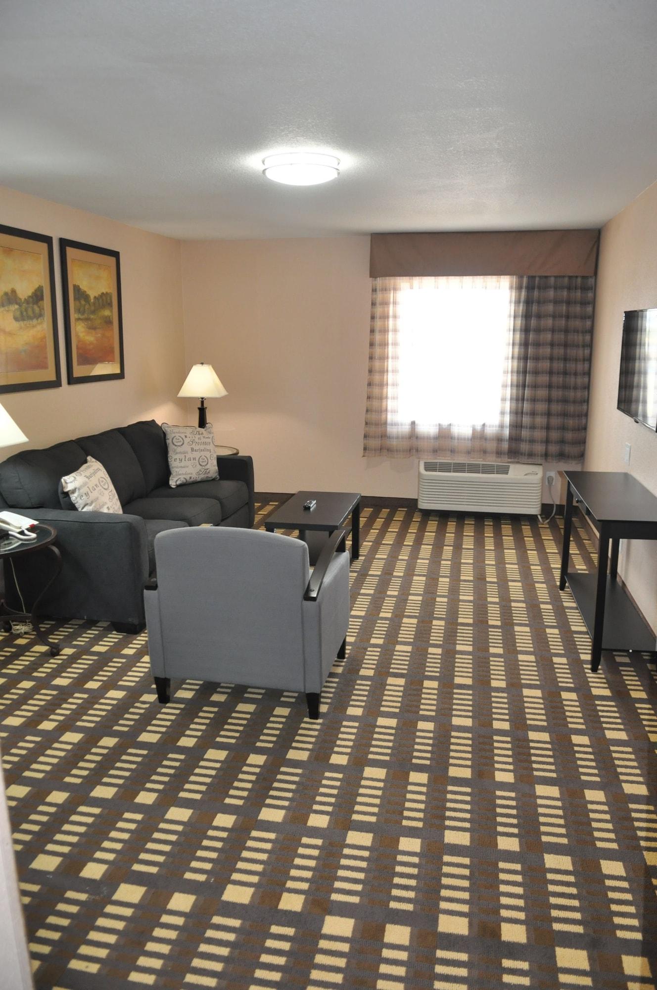 Quality Inn & Suites Plano East - Richardson Exterior photo