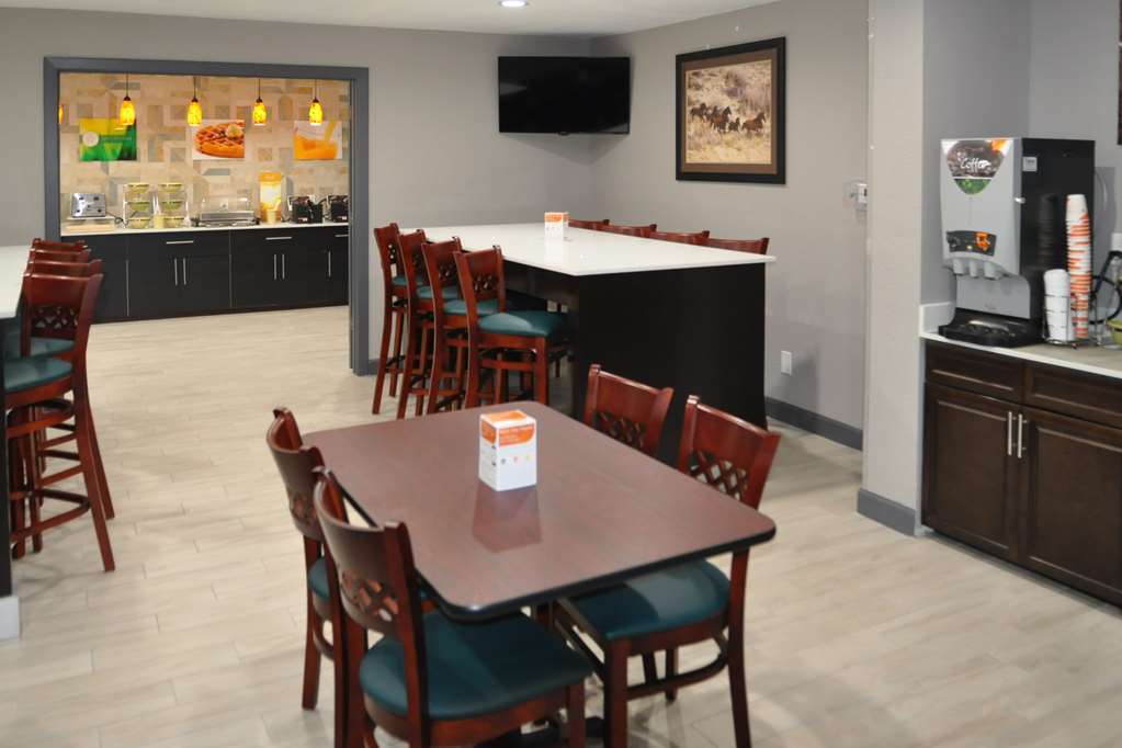 Quality Inn & Suites Plano East - Richardson Restaurant photo