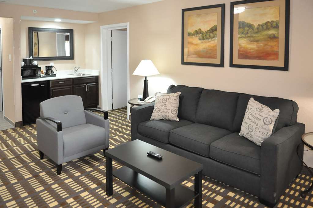 Quality Inn & Suites Plano East - Richardson Room photo